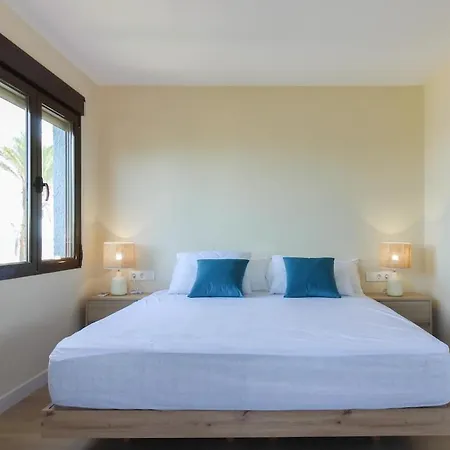 Casa Ained - Beachfront Luxury 빌라 *